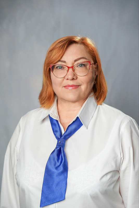 Аксёнова Светлана Николаевна.